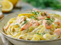 Krämig laxpasta med dill och citron. Ett enkelt och gott laxpasta recept som passar alla.