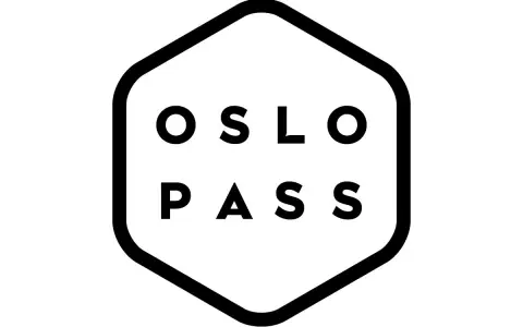 Svartvit logotyp med texten "OSLO PASS" inuti en sexkant. Perfekt för en weekend i Oslo!